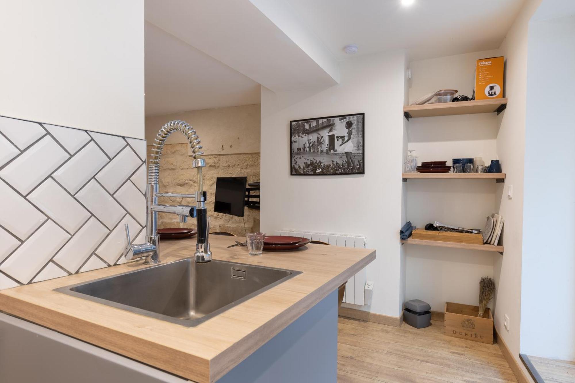 Le Reflet Du Rhone - Intramuros - Wifi - Clim Apartment Avignon